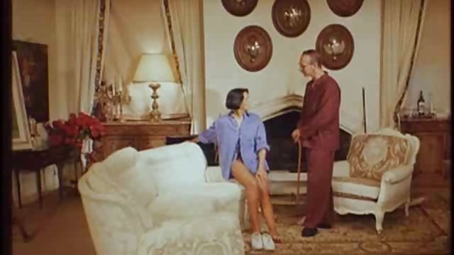 یک نام تجاری جدید دادن به دوست پسر او عکس sex را