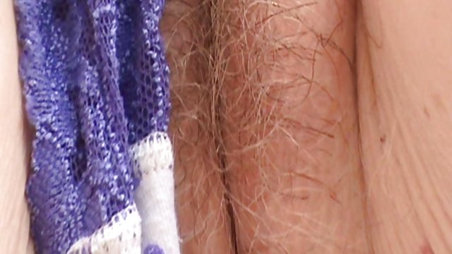 کسی که ناله دختر سکسی در لذت جنسی, وحشی